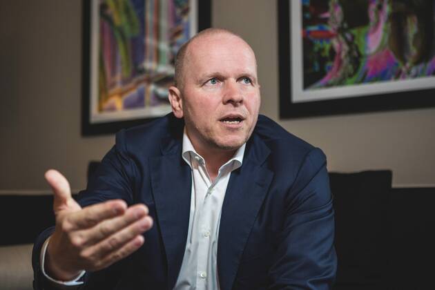 Mastercard realigns international operations and expands into EMEA