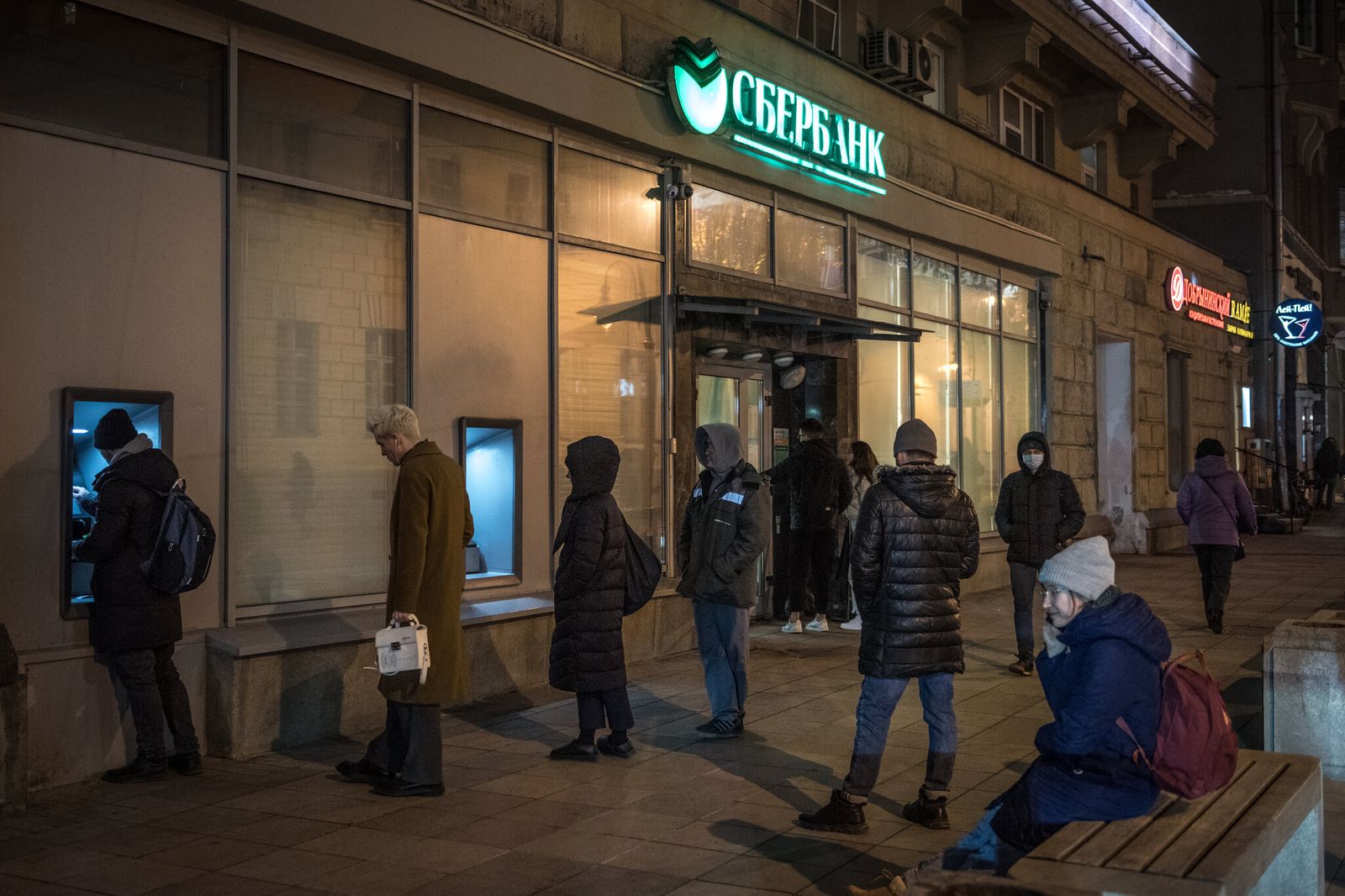 почему visa и mastercard ушли из россии